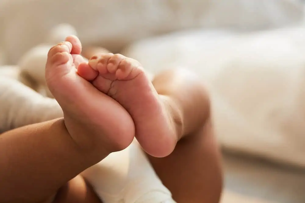Newborn Leg Shaking: Should You be Concerned? (it depends)