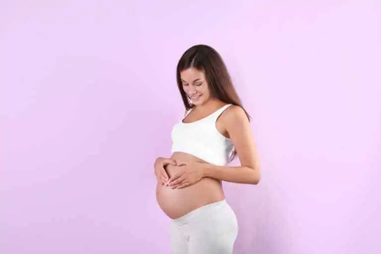 pregnant woman with contractions